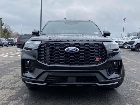 New 2026 Ford Explorer ST image 8