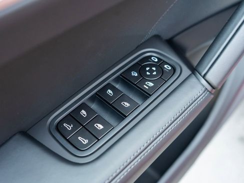 New 2026 Porsche Cayenne AWD/4WD image 31