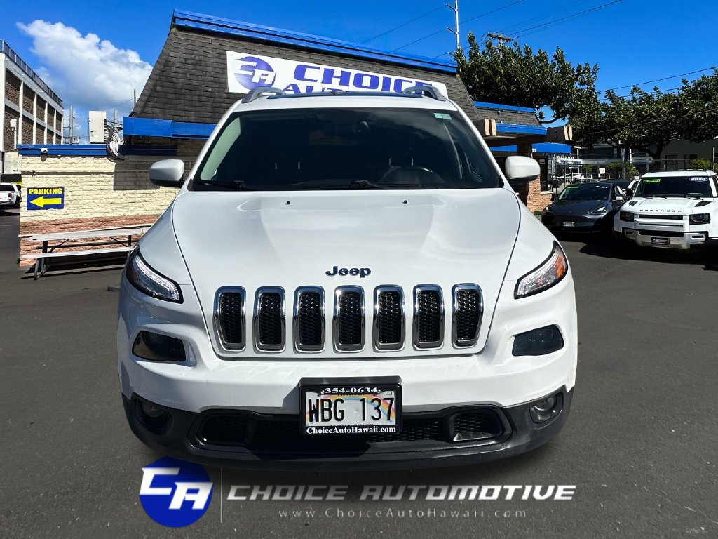 Used 2017 Jeep Cherokee Latitude w/ Comfort/Convenience Group FWD image 11
