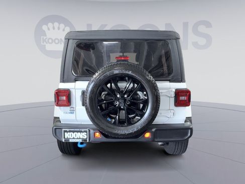 Used 2023 Jeep Wrangler Unlimited Sahara w/ Cold Weather Group AWD/4WD image 5