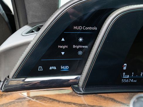 Used 2021 Cadillac Escalade Sport Platinum AWD/4WD image 33