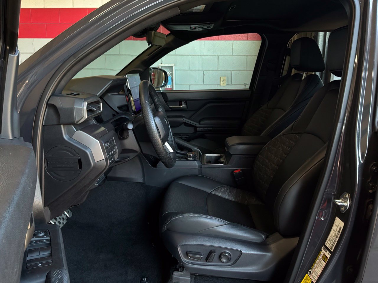 Used 2024 Toyota Tacoma TRD Sport w/ TRD Sport Premium Package AWD/4WD image 15