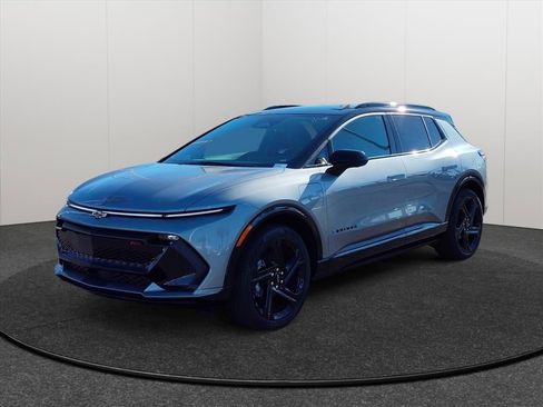 New 2026 Chevrolet Equinox EV RS image 3