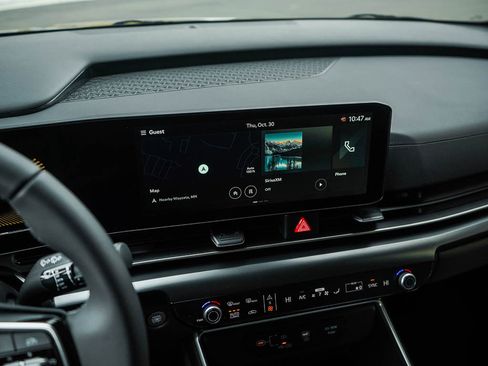 New 2026 Kia Carnival LXS image 24