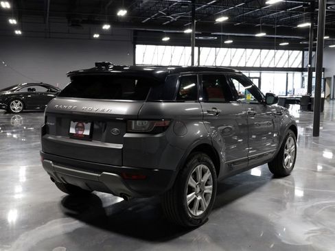 Used 2018 Land Rover Range Rover Evoque SE AWD/4WD image 7