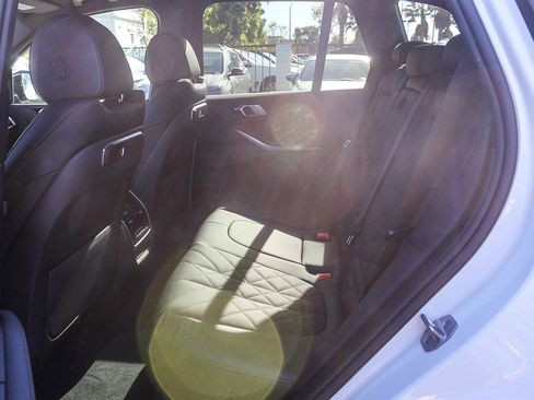 New 2026 BMW X5 sDrive40i w/ M Sport Package image 18