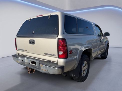 Used 2004 Chevrolet Silverado 1500 w/ Light Duty Power Package image 4