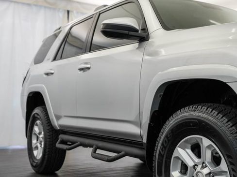 Used 2019 Toyota 4Runner SR5 RWD image 34