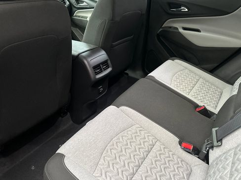 Used 2024 Chevrolet Equinox LS w/ LS Convenience Package image 14