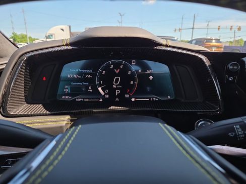 Used 2023 Chevrolet Corvette Stingray Premium Conv w/ Z51 Performance Package RWD image 16