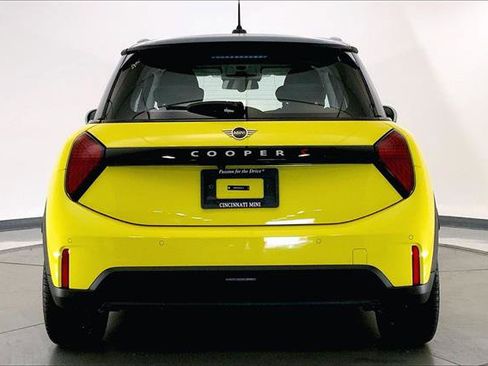 Certified 2025 MINI Cooper S image 3