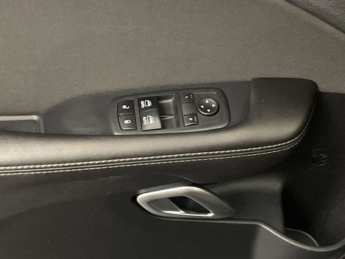 Used 2018 Dodge Challenger SXT w/ Blacktop Package RWD image 15