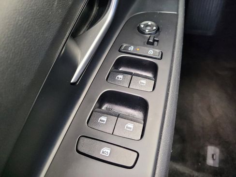 Used 2025 Hyundai Elantra SE w/ Cargo Package FWD image 27