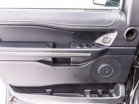 Used 2024 Ford Expedition XLT RWD image 23