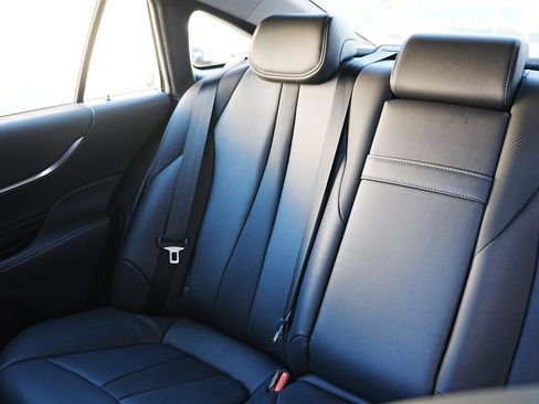 Used 2023 Toyota Mirai XLE w/ Advanced Technology Package image 15