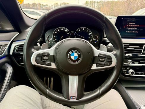 Used 2019 BMW 530i w/ M Sport Package RWD image 24