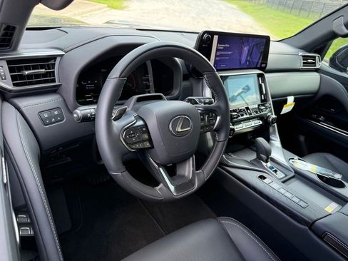 New 2026 Lexus LX 700h Luxury AWD/4WD image 3