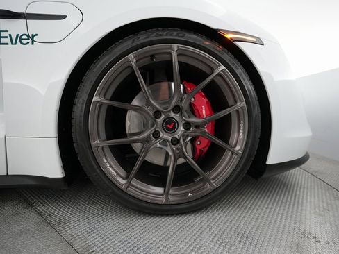 Used 2021 Porsche Taycan 4S image 20