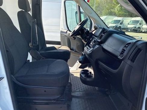 Used 2023 RAM ProMaster 2500 FWD image 24