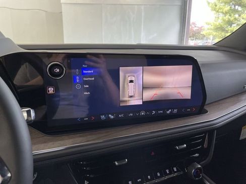 New 2026 Chevrolet Suburban High Country image 36