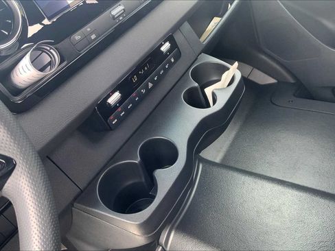 Used 2025 Mercedes-Benz Sprinter 2500 image 24