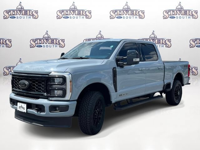 Used 2025 Ford F350 Lariat w/ Black Appearance Package AWD/4WD image 7