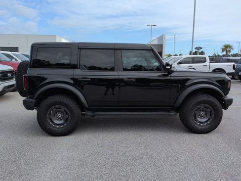 Used 2024 Ford Bronco Outer Banks AWD/4WD image 3