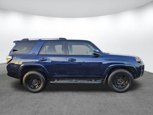 Used 2022 Toyota 4Runner SR5 image 3