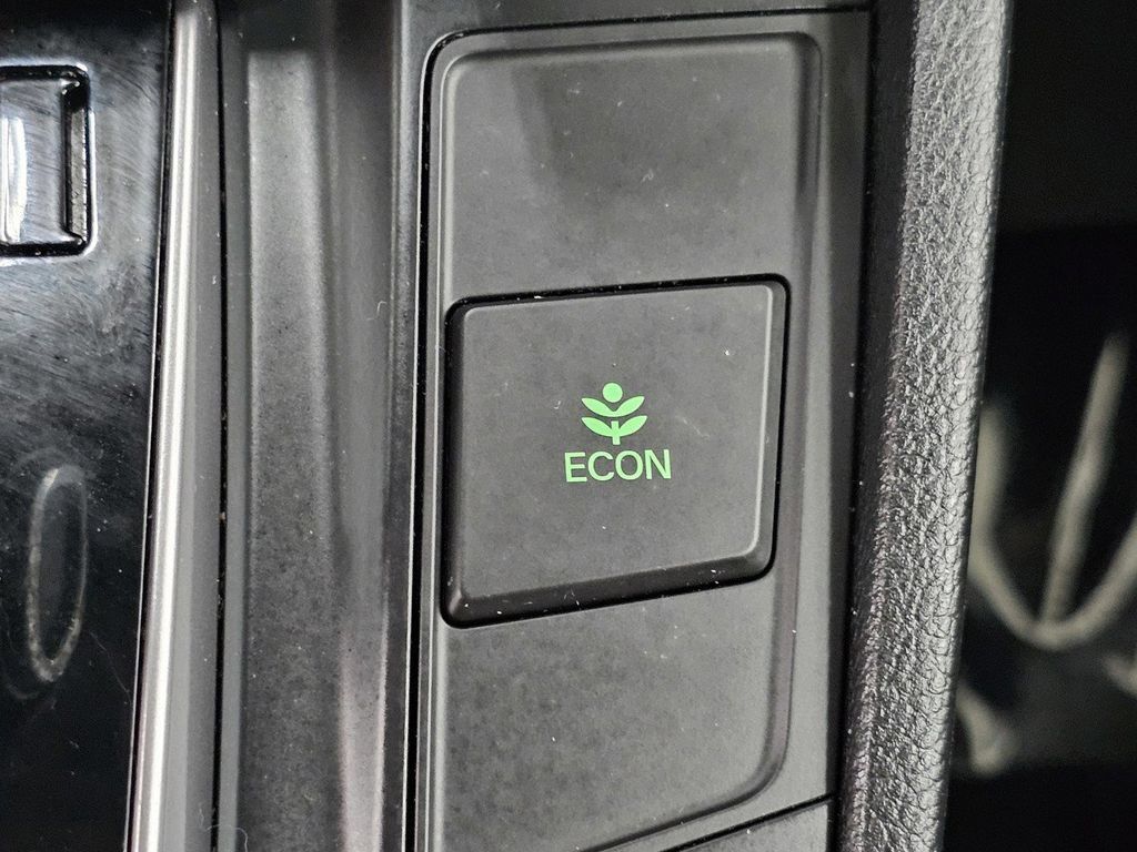 Used 2018 Honda CR-V EX image 22