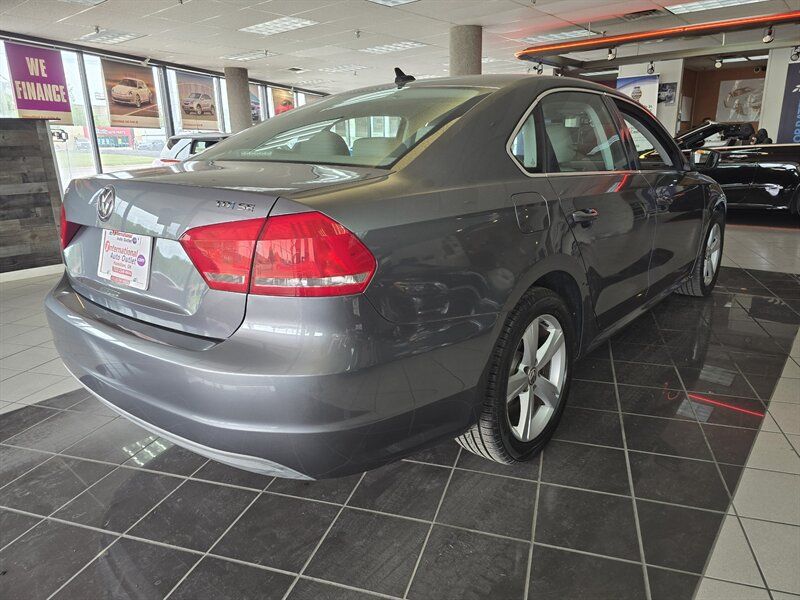 Used 2013 Volkswagen Passat TDI SE FWD image 4
