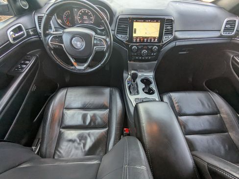 Used 2020 Jeep Grand Cherokee Limited image 27