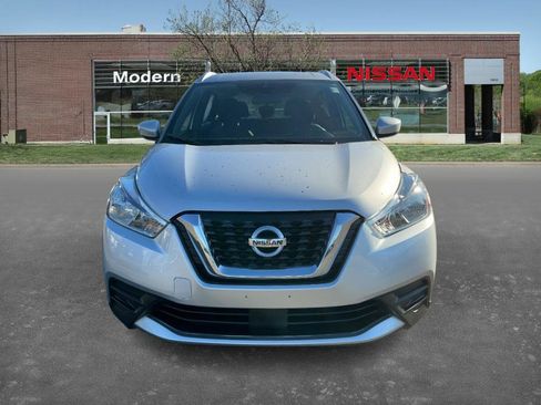 Used 2020 Nissan Kicks SV image 6