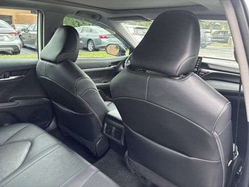 Used 2022 Toyota Camry XSE FWD image 22