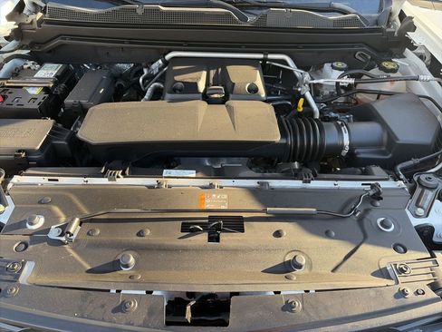 Used 2023 Chevrolet Colorado LT w/ LT Convenience Package II image 20