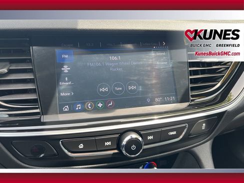 Used 2018 Buick Regal Essence w/ Driver Confidence Package #1 AWD/4WD image 27