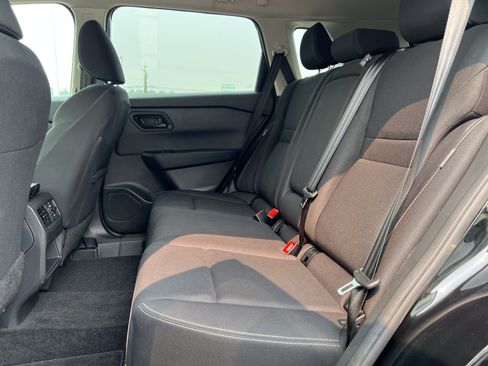 Used 2024 Nissan Rogue S AWD/4WD image 24