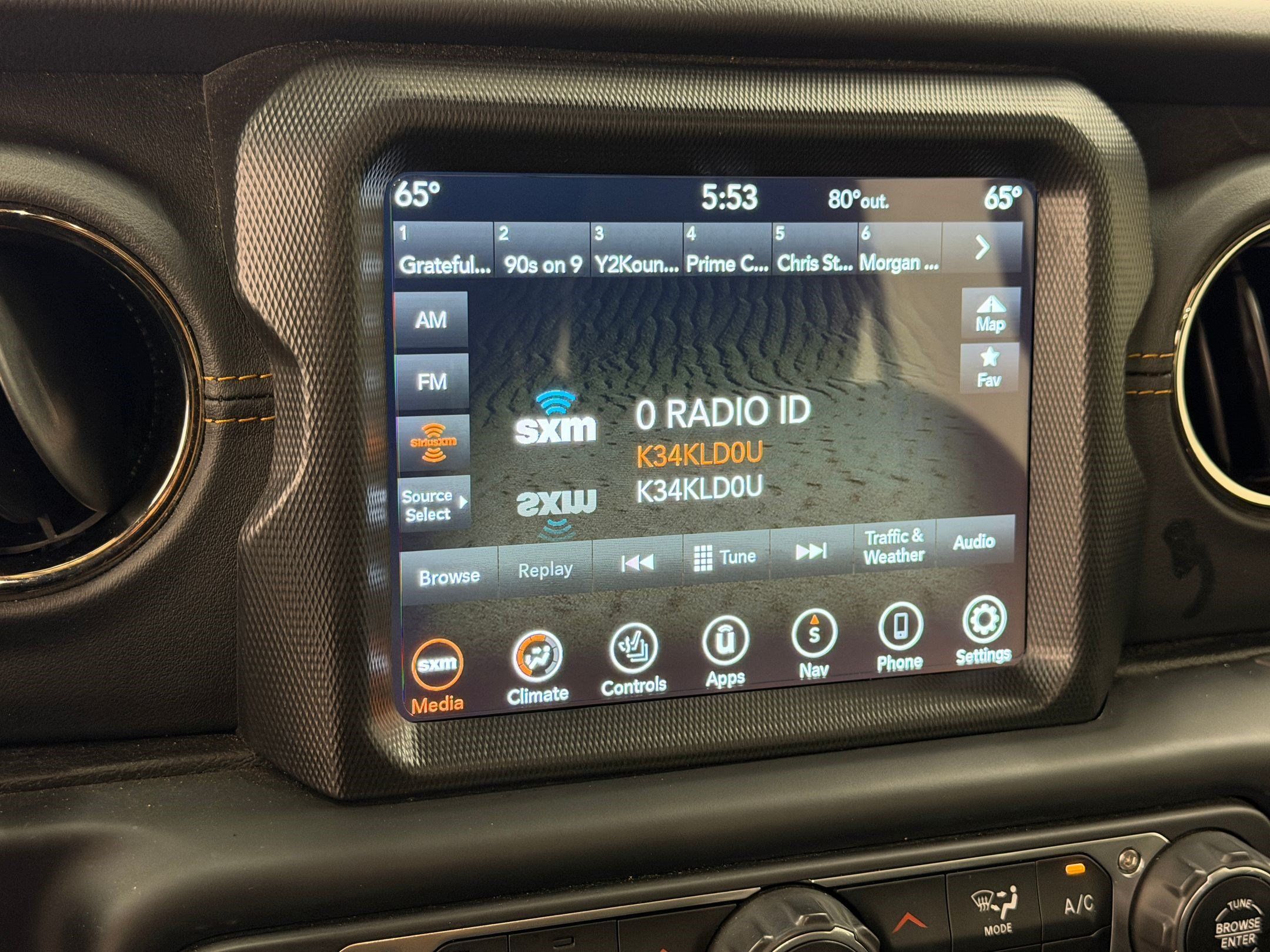 Used 2021 Jeep Wrangler Unlimited Sahara AWD/4WD image 21