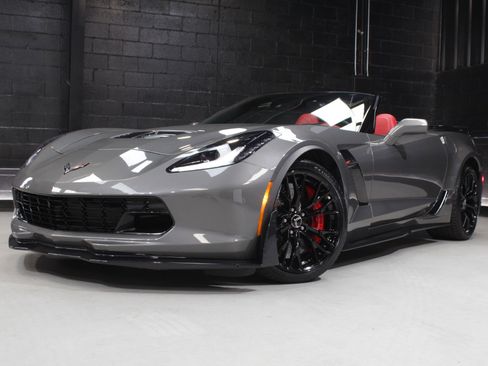 Used 2015 Chevrolet Corvette Z06 w/ Z07 Performance Package RWD image 72