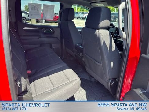 Used 2024 Chevrolet Silverado 1500 LT w/ Protection Package AWD/4WD image 31