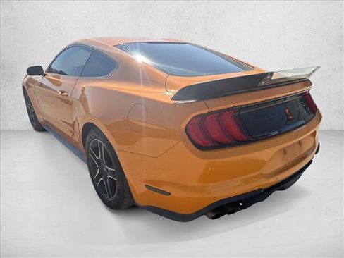 Used 2018 Ford Mustang GT RWD image 3