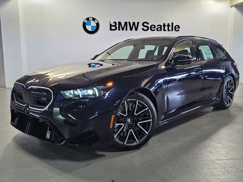 New 2027 BMW M5 Touring AWD/4WD image 1