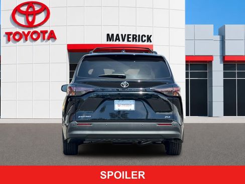 New 2026 Toyota Sienna XLE AWD/4WD image 4
