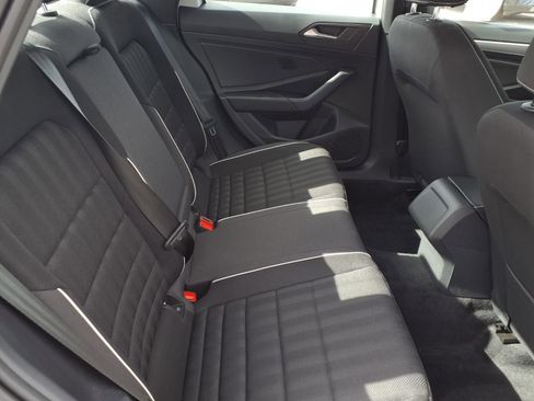 Used 2023 Volkswagen Jetta Sport image 22