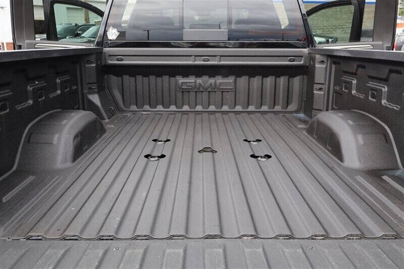 Used 2025 GMC Sierra 3500 AT4 w/ AT4 Premium Plus Package AWD/4WD image 43