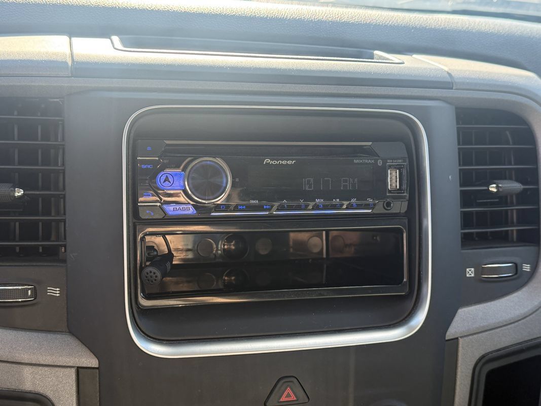 Used 2019 RAM 1500 ST AWD/4WD image 12