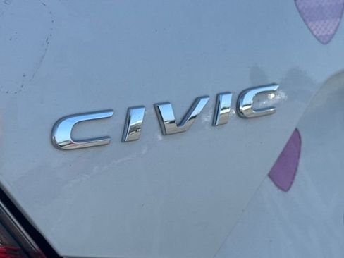 Used 2019 Honda Civic EX image 17