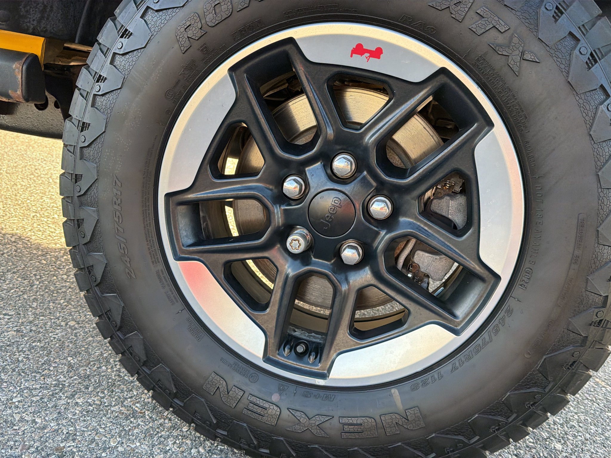 Used 2019 Jeep Wrangler Unlimited Rubicon w/ Dual Top Group AWD/4WD image 10