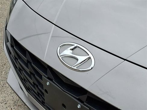 Used 2021 Hyundai Elantra SEL image 30