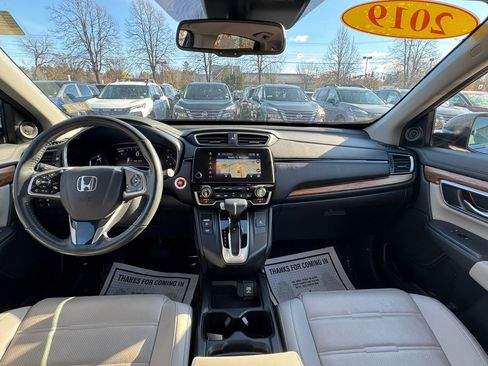 Used 2019 Honda CR-V Touring image 13