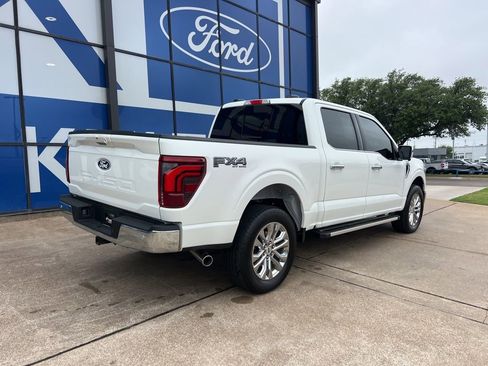 Used 2025 Ford F150 Lariat w/ Equipment Group 501A Mid image 8